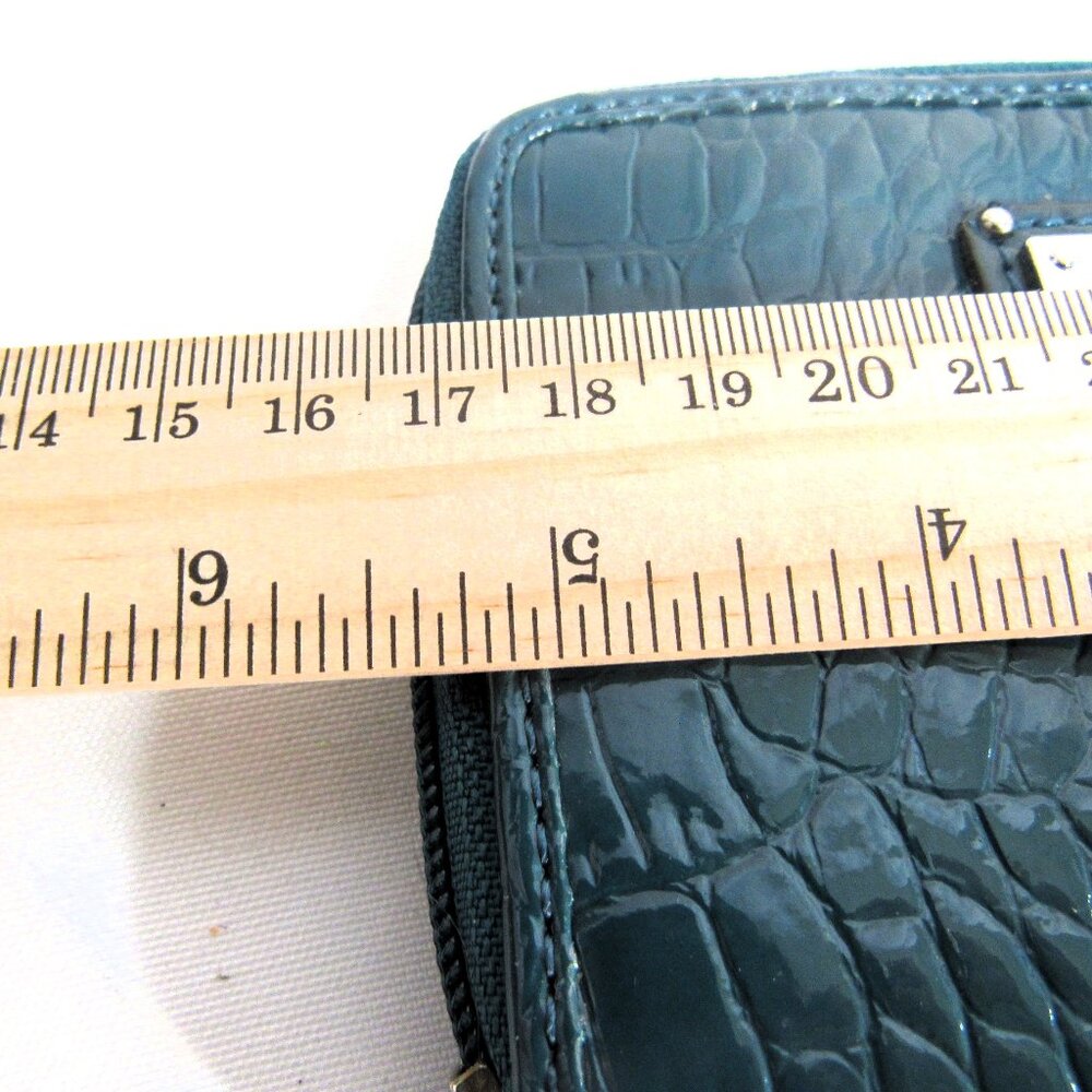 LIZ & CO. LIZ CLAIBORN TEAL GREEN WALLET ZIP AROUND CROC EMBOSSE LOTS OF SLOTS - Picture 5 of 7